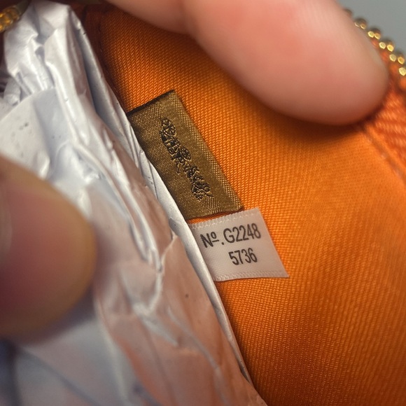 NWT Coach Halloween Candy Corn 5736 Orange Yellow White Leather Zip Coin Pouch - Picture 7 of 9